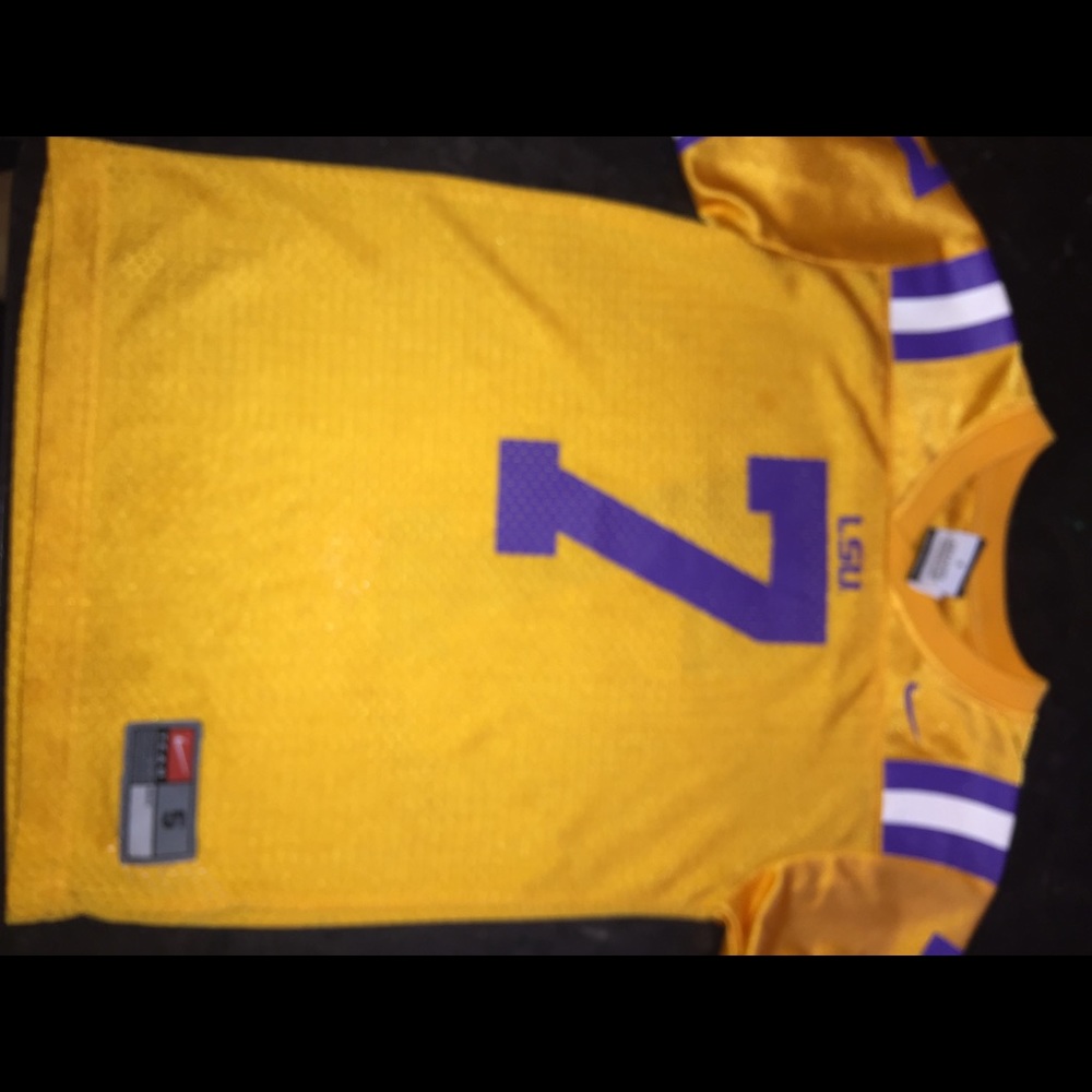 S O L D !!!! 🎉 LSU Shirts